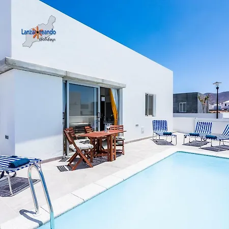 Filippa Villa Playa Blanca