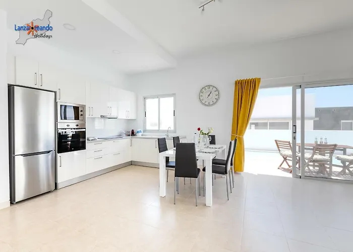 Filippa Playa Blanca